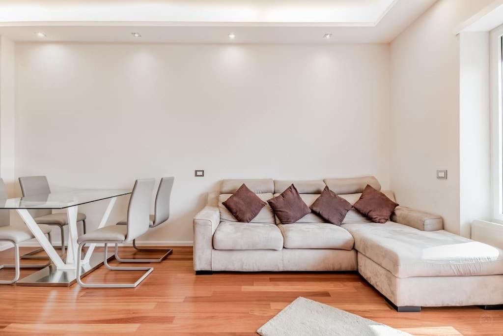 Luxury Apartment Front Of Cavalieri Hilton Hotel Rom Exteriör bild